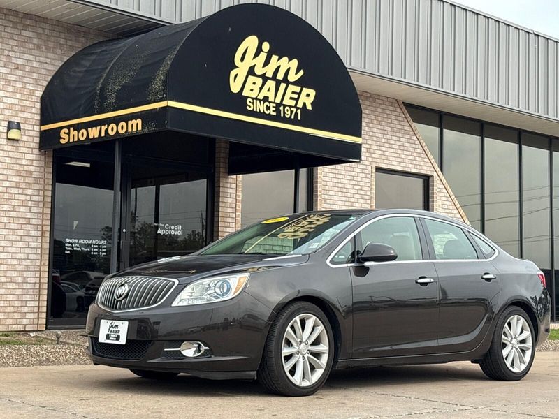 2012 Buick Verano Leather GroupImage 1