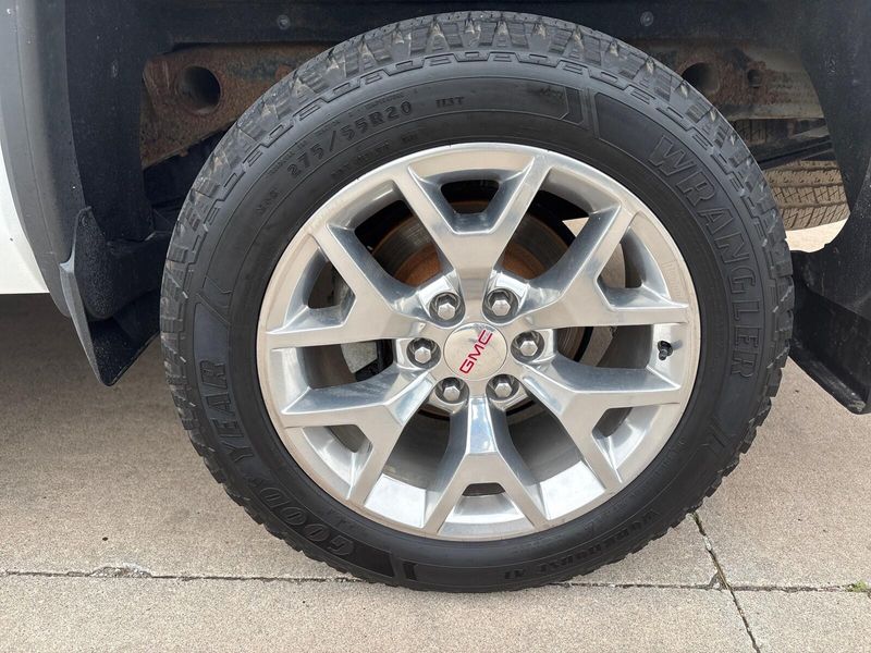 2018 GMC Sierra 1500 SLTImage 12