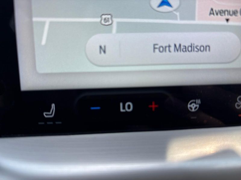 Used 2024 Ford Escape PlatinumImage 21