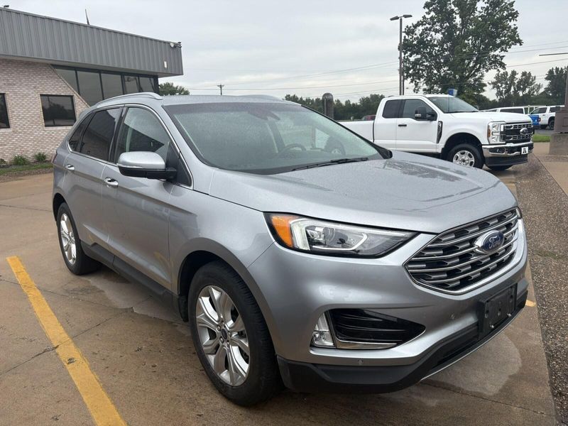 Used 2020 Ford Edge TitaniumImage 3