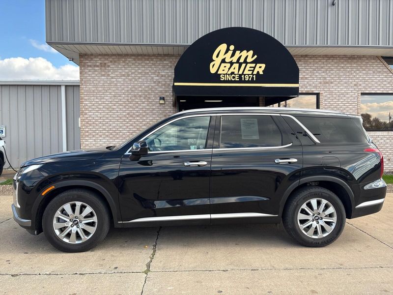 Used 2024 Hyundai Palisade SELImage 2