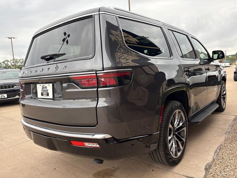 2025 Jeep Wagoneer Series IIImage 11
