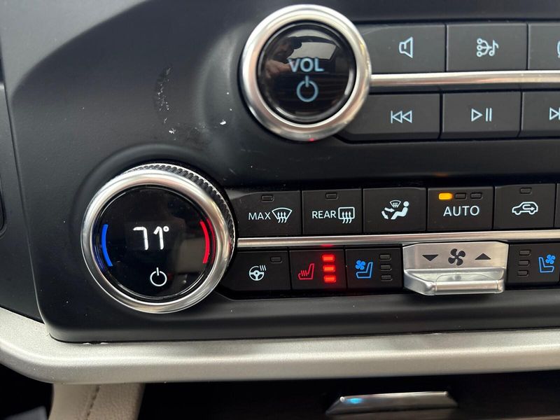 Used 2023 Ford Expedition LimitedImage 26