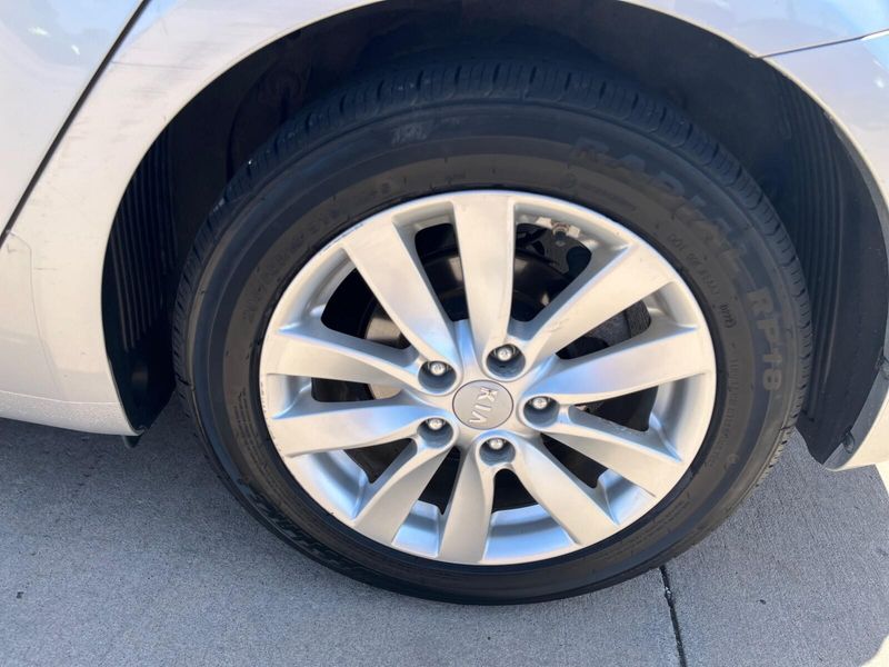 2014 Kia Forte EXImage 11