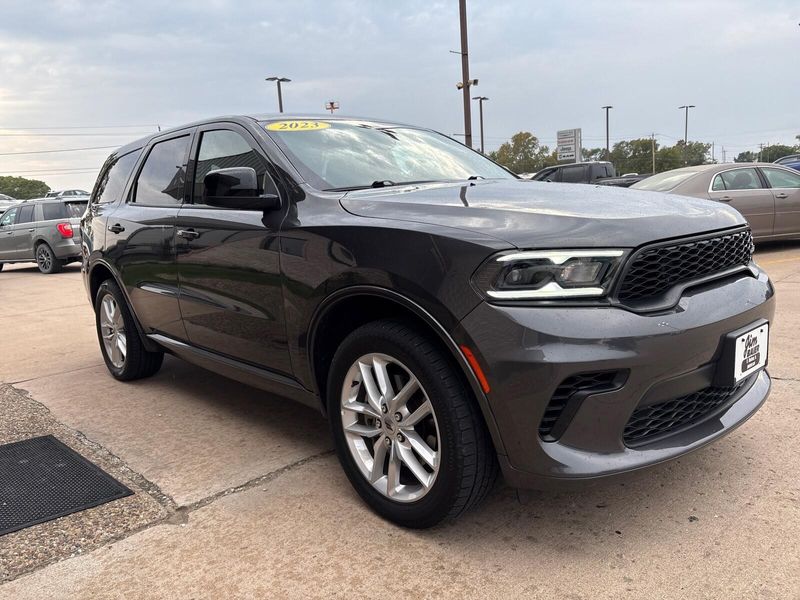2023 Dodge Durango GT photo 4
