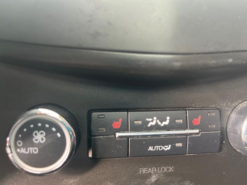 2019 Lincoln MKT ReserveImage 6