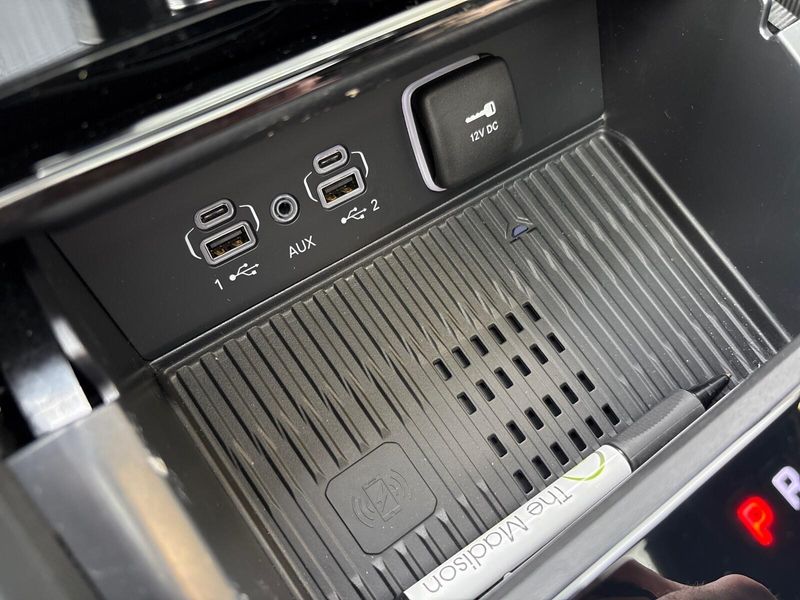 New 2026 Jeep Grand Cherokee L Limited 4x4Image 19
