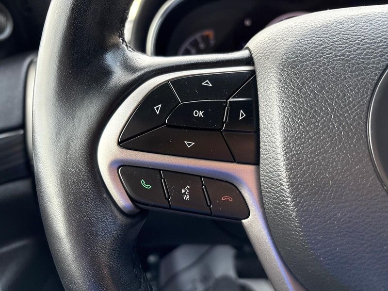 Used 2020 Jeep Grand Cherokee AltitudeImage 15