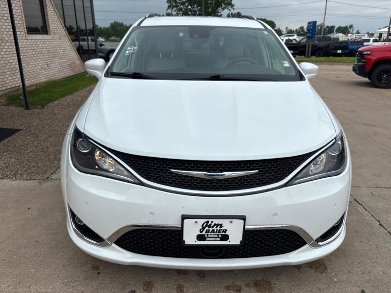 2020 Chrysler Pacifica Touring L PlusImage 8
