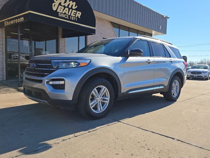 2023 Ford Explorer XLTImage 1