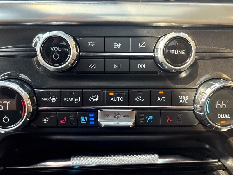 2021 Ford F-150 Lariat photo 19
