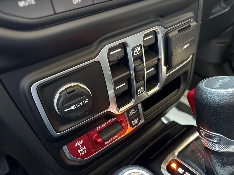 Used 2020 Jeep Gladiator RubiconImage 20