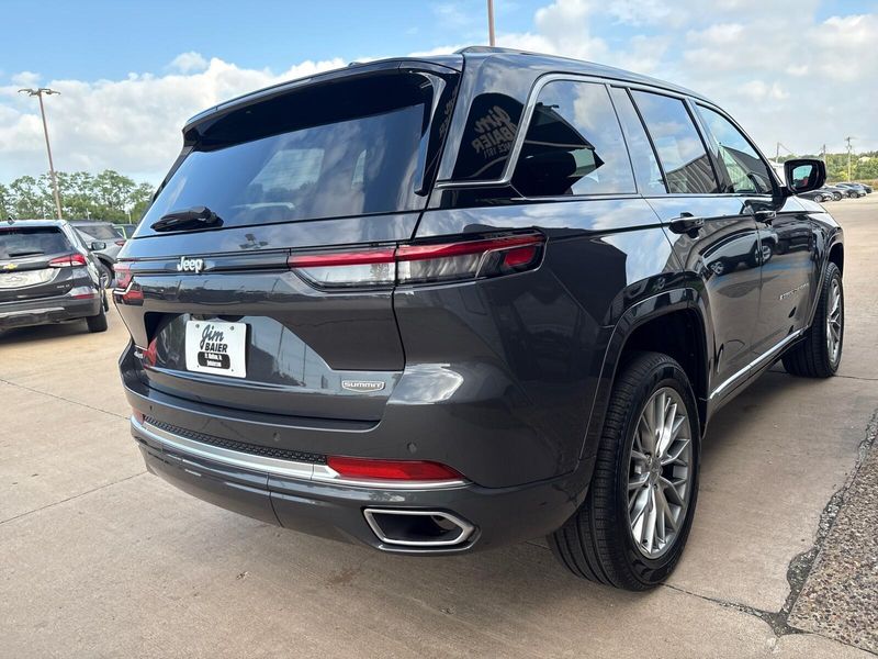 New 2025 Jeep Grand Cherokee Summit 4x4Image 10
