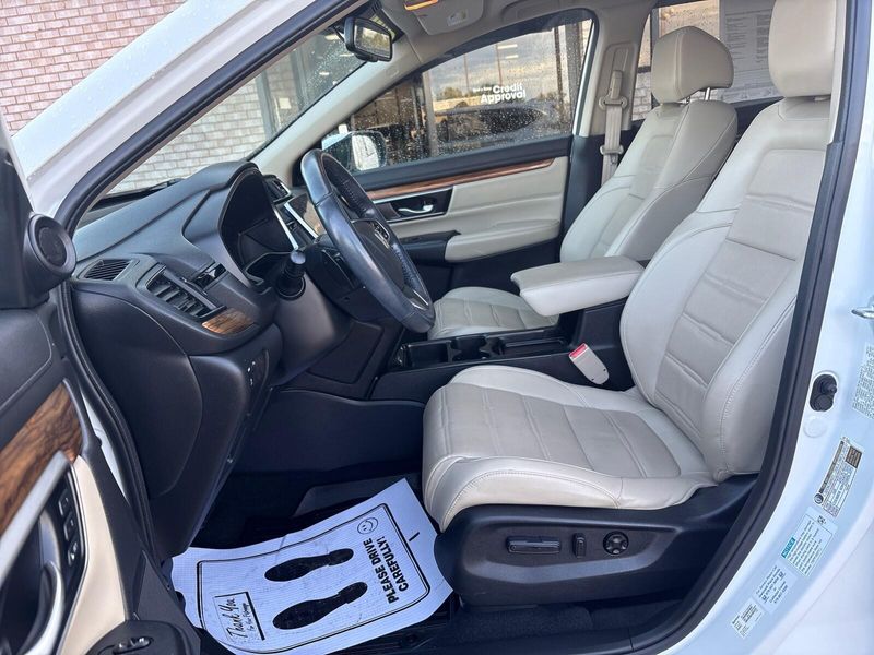 Used 2021 Honda CR-V Hybrid EX-LImage 3