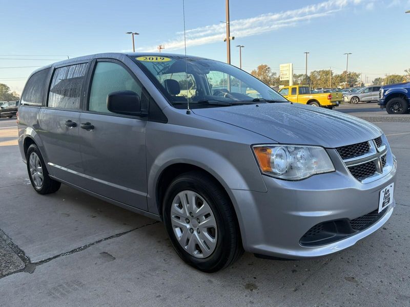 Used 2019 Dodge Grand Caravan SEImage 8