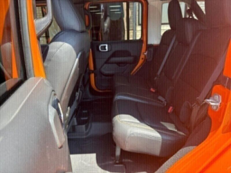 2025 Jeep Wrangler 4-door SaharaImage 4