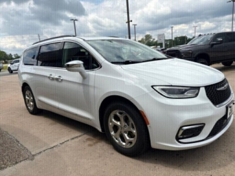 2022 Chrysler Pacifica LimitedImage 8