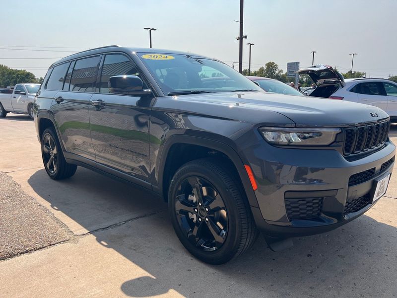 2024 Jeep Grand Cherokee L Altitude X 4x4Image 8