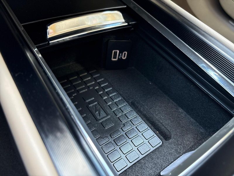 Used 2023 Lincoln Corsair ReserveImage 23