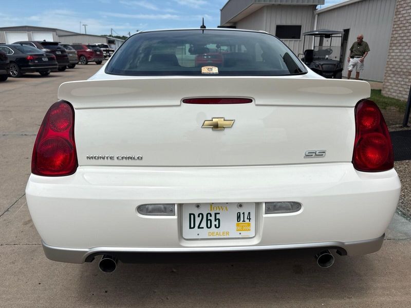 Used 2007 Chevrolet Monte Carlo SSImage 10