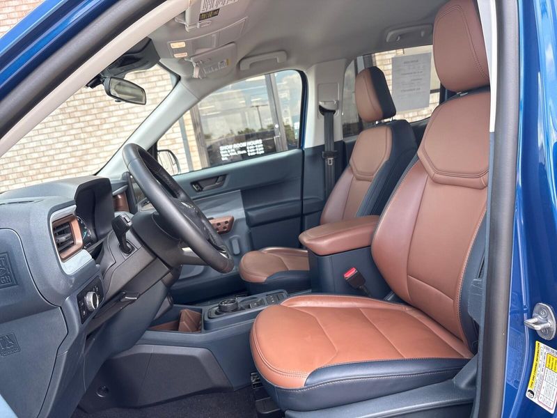 Used 2023 Ford Maverick LariatImage 3