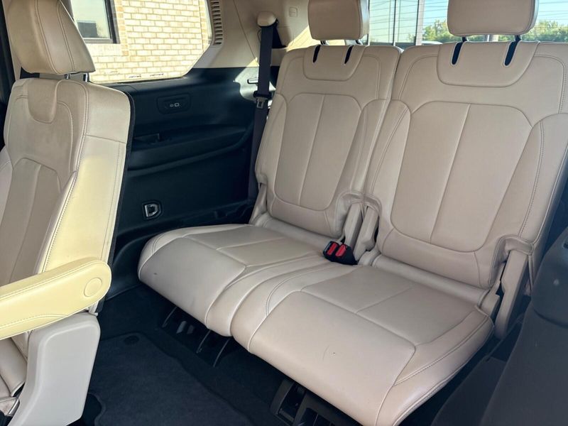 Used 2021 Jeep Grand Cherokee L LimitedImage 5