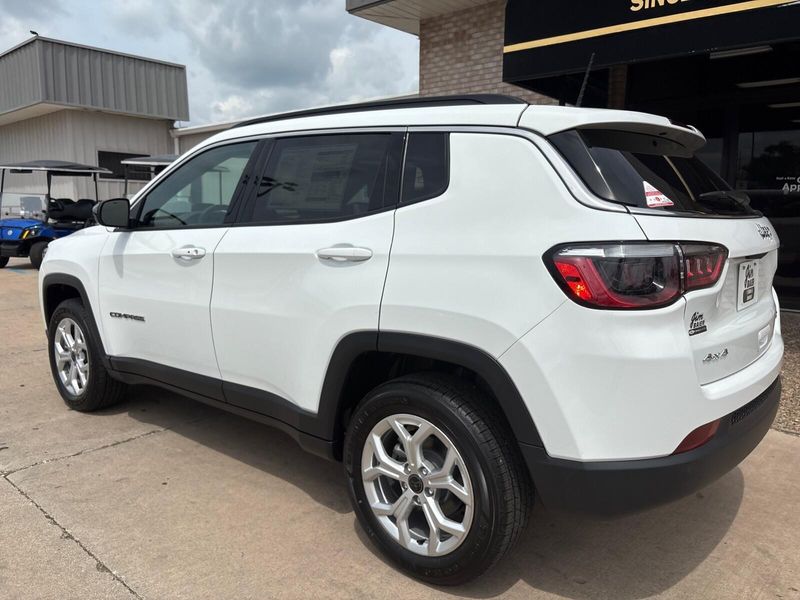 2025 Jeep Compass Latitude 4x4Image 10