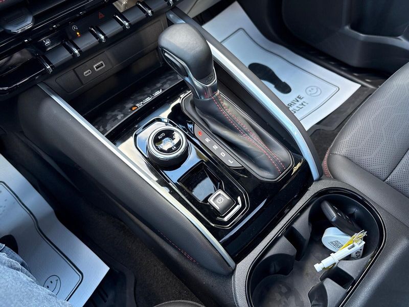 Used 2023 Chevrolet Colorado 4WD Z71Image 22