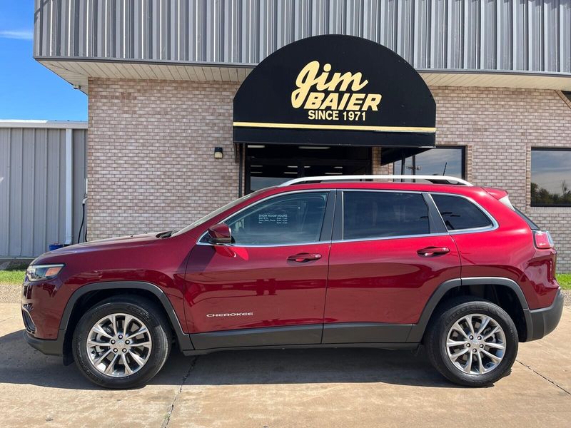 2021 Jeep Cherokee Latitude LuxImage 2