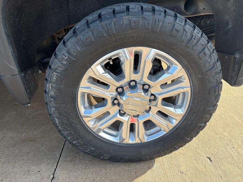 Used 2020 GMC Sierra 2500HD DenaliImage 13