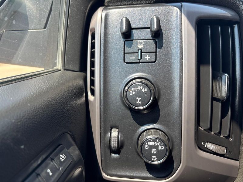 Used 2017 GMC Sierra 1500 SLTImage 16