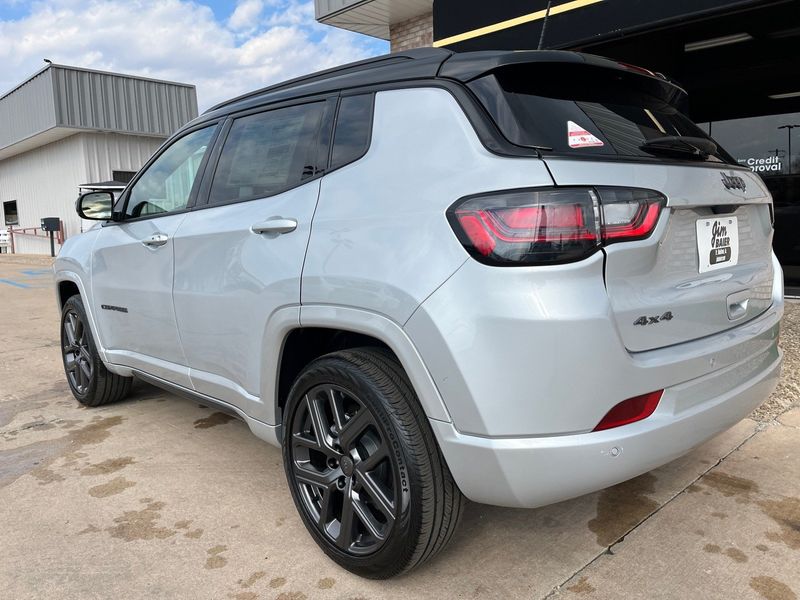 2024 Jeep Compass Limited 4x4Image 11