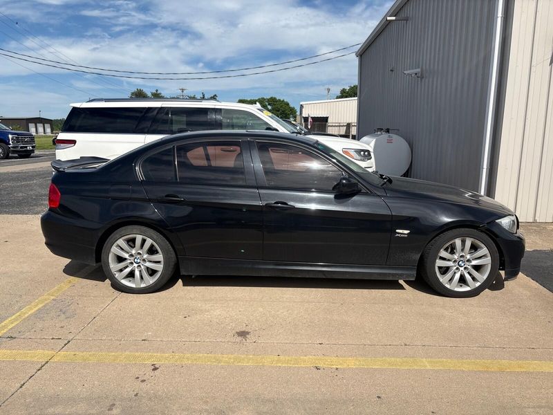 Used 2011 BMW 335i xDriveImage 3
