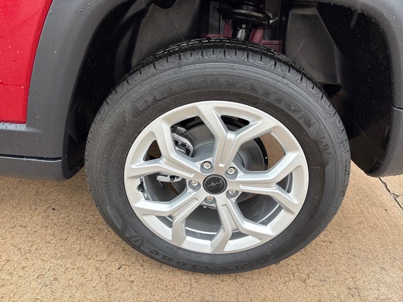 2025 Jeep Compass Latitude 4x4Image 11