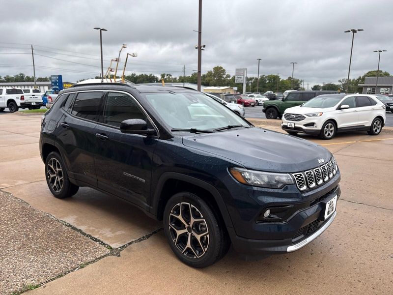 New 2026 Jeep Compass Limited 4x4Image 7