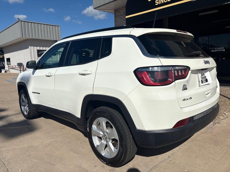 Used 2017 Jeep New Compass LatitudeImage 10