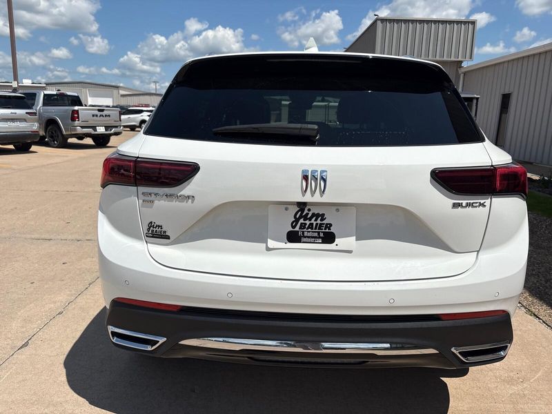 Used 2024 Buick Envision PreferredImage 9