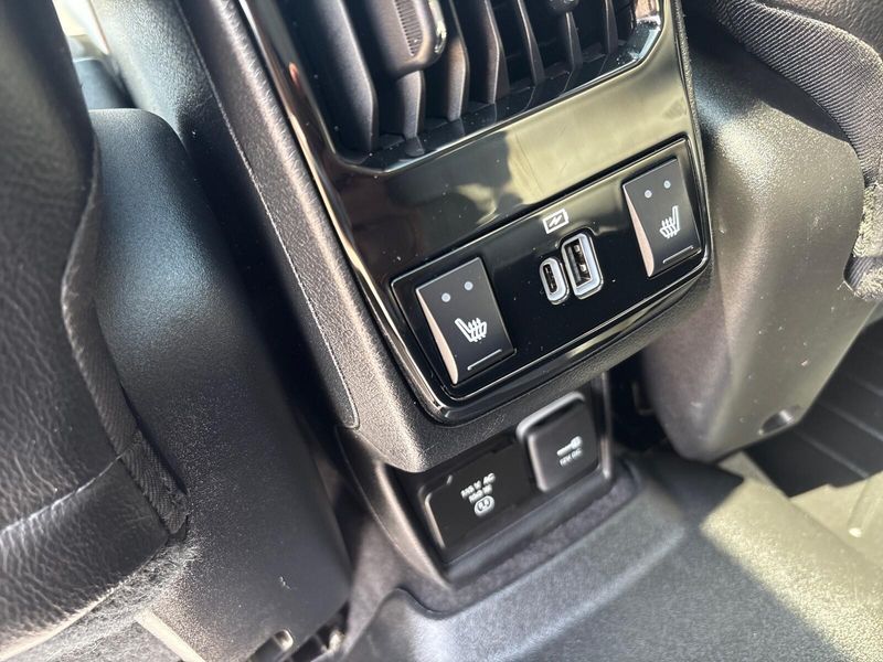 Used 2022 Jeep Compass LimitedImage 5