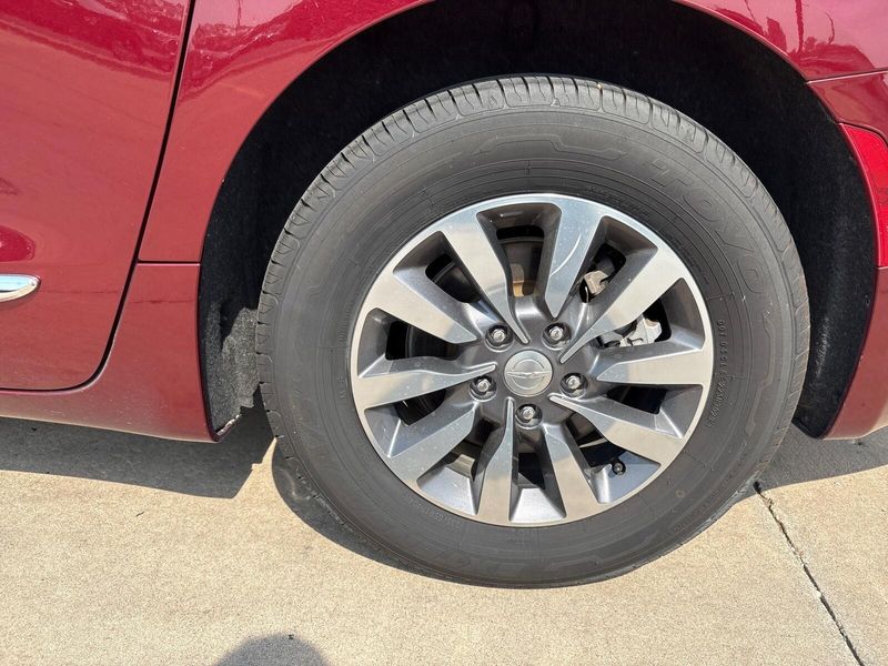 2020 Chrysler Pacifica Touring L PlusImage 12