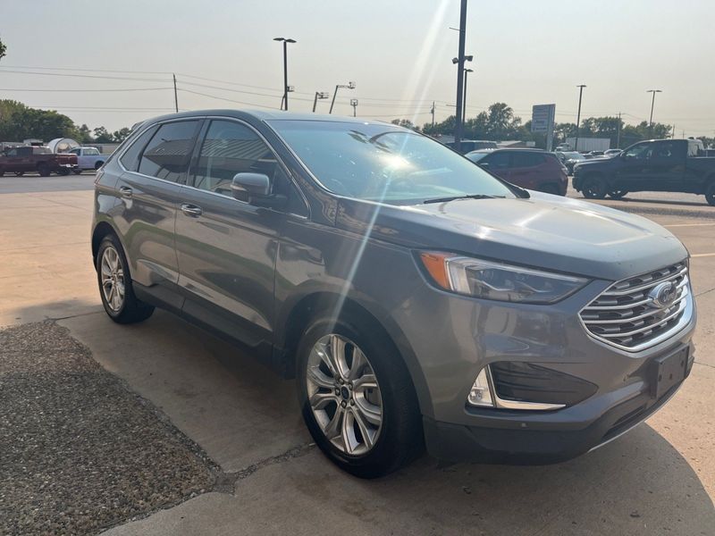 2022 Ford Edge TitaniumImage 7