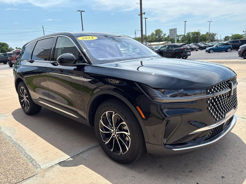 Used 2024 Lincoln Nautilus PremiereImage 7