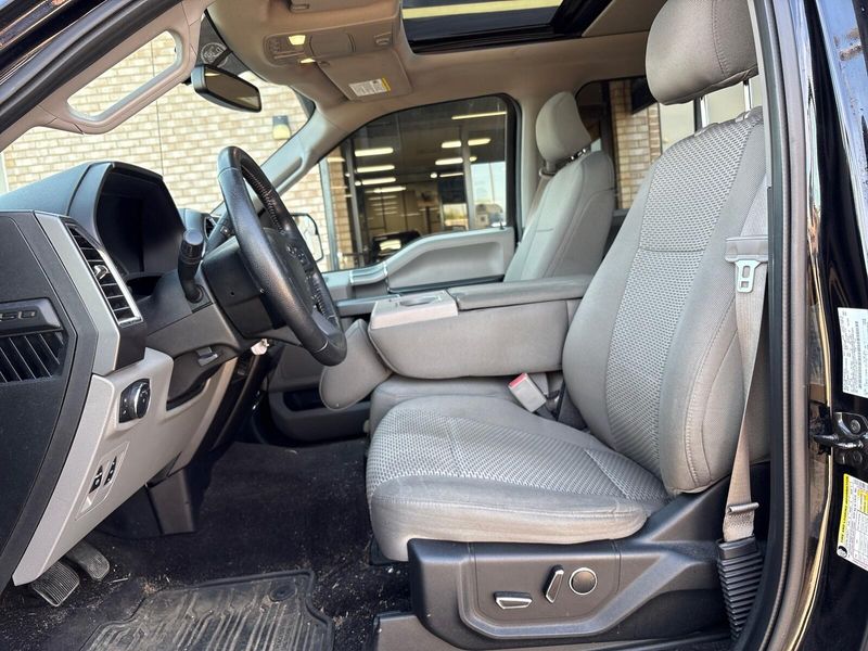 Used 2016 Ford F-150 XLTImage 3