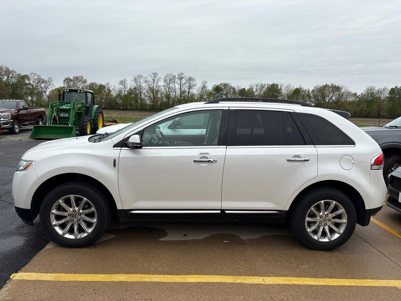 2015 Lincoln MKX Image 2