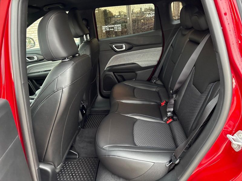 2025 Jeep Compass Latitude 4x4Image 4