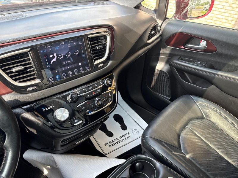 2020 Chrysler Pacifica Touring L PlusImage 17