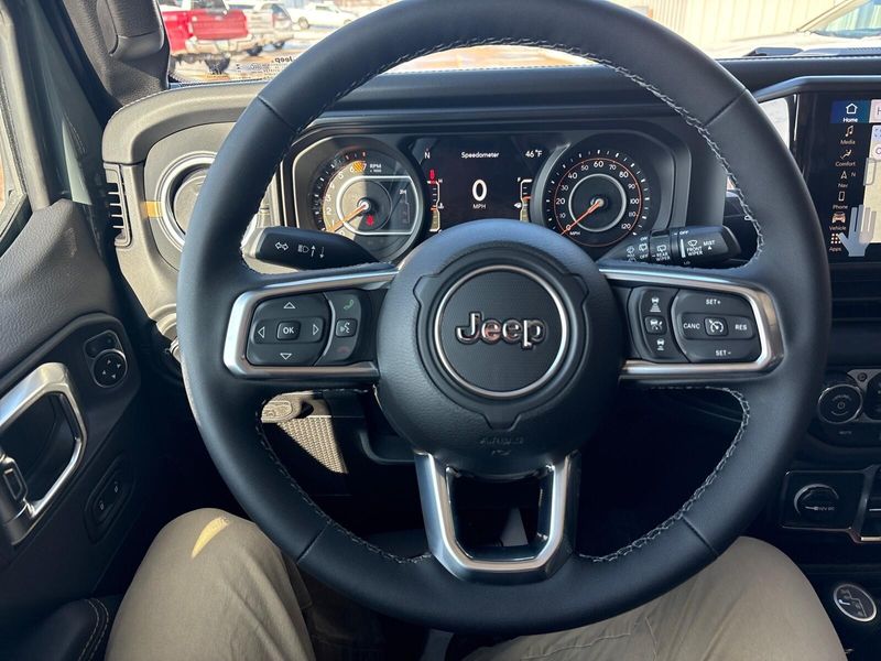 New 2026 Jeep Wrangler 4-door SaharaImage 4