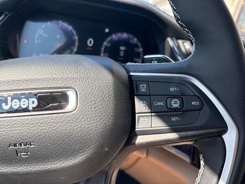 New 2027 Jeep Grand Cherokee LimitedImage 15
