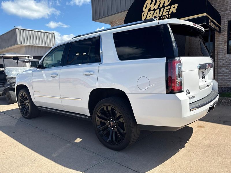 Used 2017 GMC Yukon DenaliImage 16