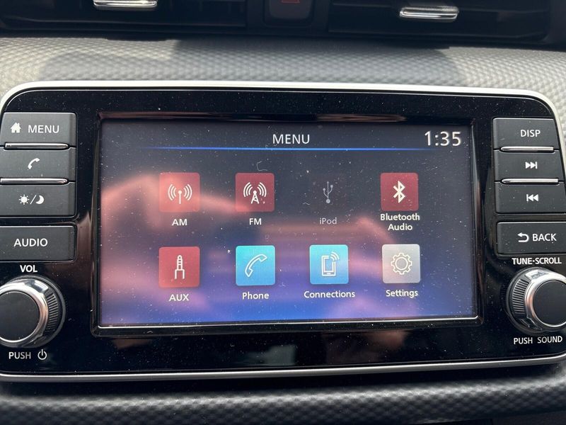 Used 2024 Nissan Kicks SImage 19