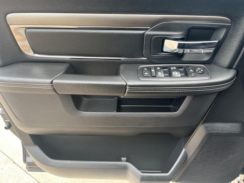 2017 RAM 1500 NightImage 15